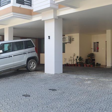 The Dibrugarh Address Exterior foto