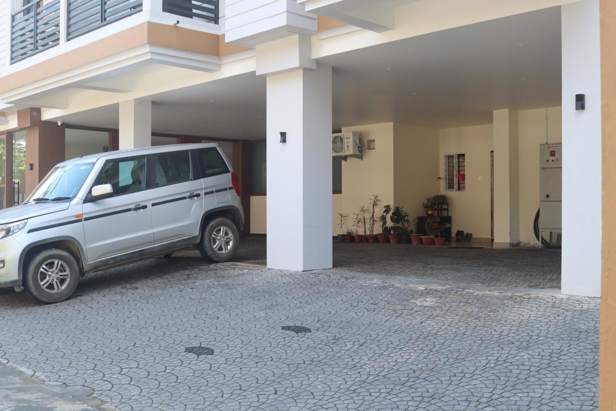 The Dibrugarh Address Exterior foto